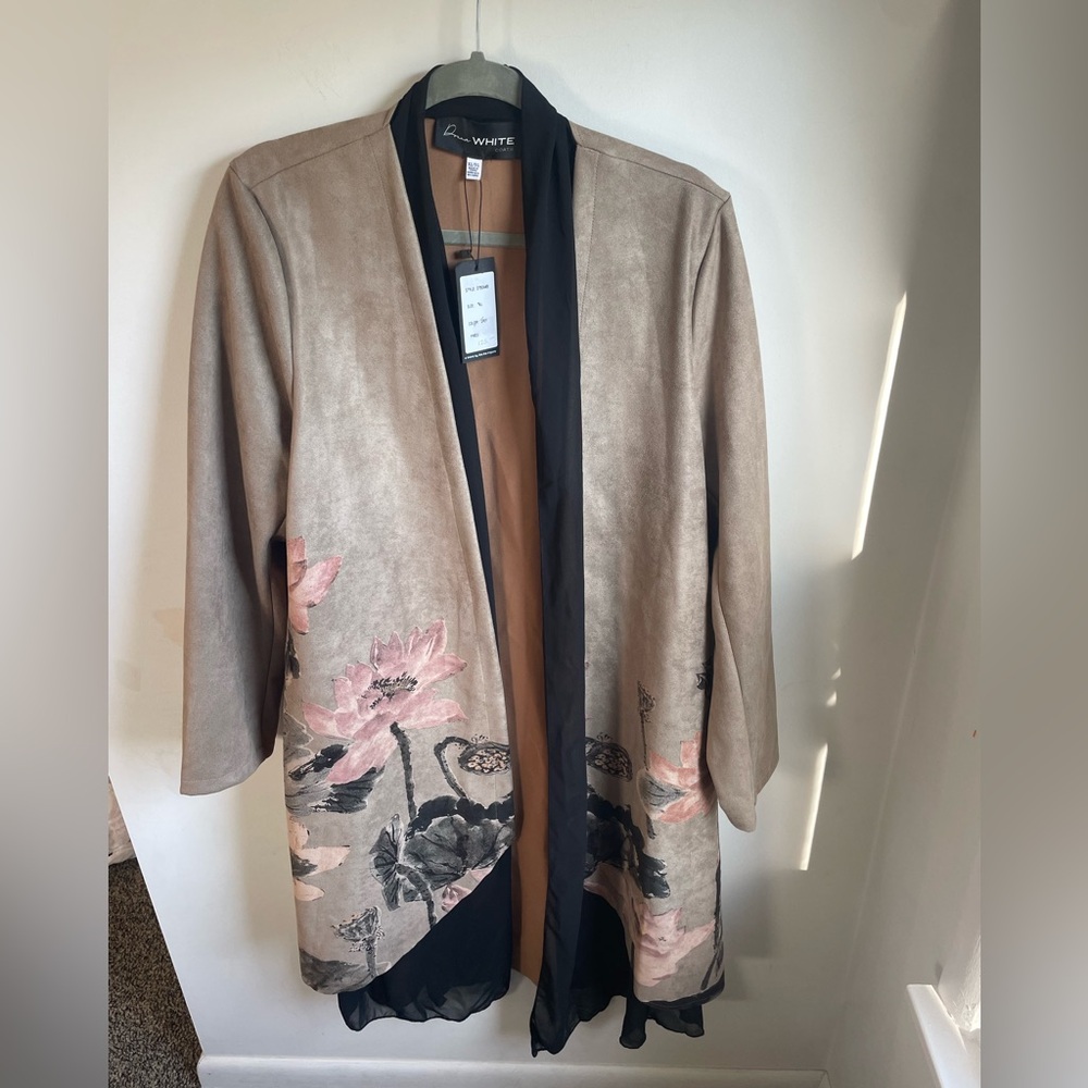 Donna White Coats NWT Open Face Tan Cardigan Jacket Painted Floral XL